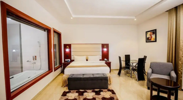 VINMILAN Hotel & Resort, Rezerwuj Ośrodek wypoczynkowy Asaba Nigeria