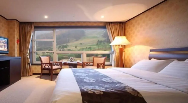 Двухместный номер Standard с балконом Orient Hotel & Resort