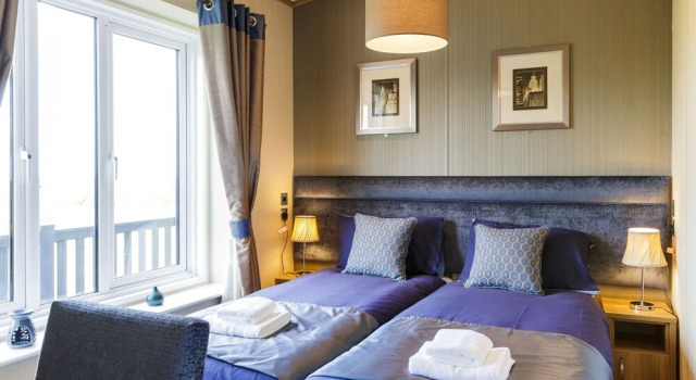 "Lyndale Lodge 18 with Hot Tub by St Andrews"