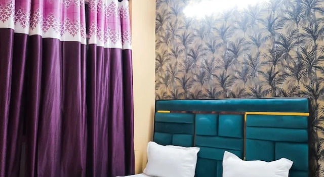 Двухместный номер Deluxe с балконом Roomshala 155 Hotel JPC