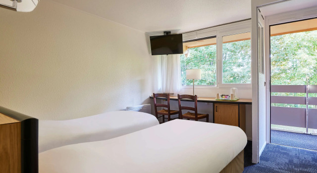 Campanile Caen Nord - Hérouville-Saint-Clair, Book Hotel Caen D-day Beaches