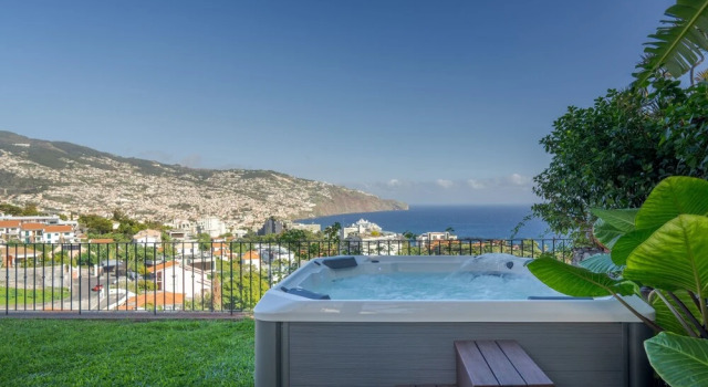 Коттедж Sublime View Villa by Atlantic Holiday