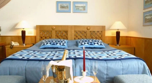 Kings Klub House, Забронировать Отель Отели Гореньска 4 звезды, 4*