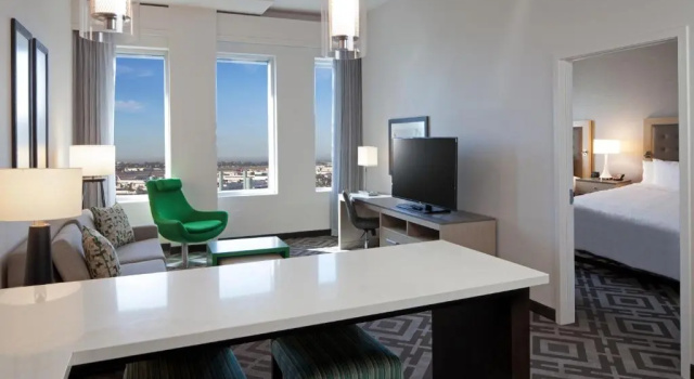 Двухместный люкс c 1 комнатой Homewood Suites By Hilton Los Angeles International Airport