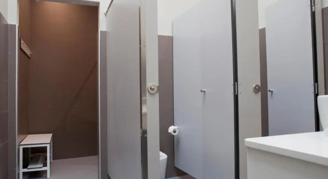 Кровать в общем номере (женский номер) Malaga Stop Hostel AB