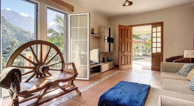 Коттедж Mountain View Villa