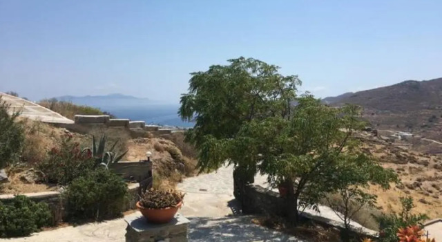 Foivos suite at Serifos, Забронировать Дом для отпуска Серифос-Хора Серифос, рядом с Пляж Псили-Аммос на острове Серифос