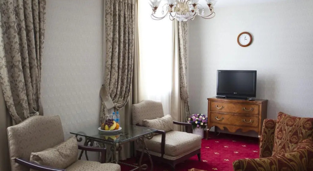 Двухместный люкс Президентский Atyrau Dastan Hotel