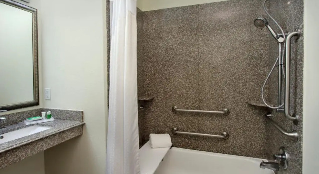 Номер Standard Holiday Inn Hammond by IHG