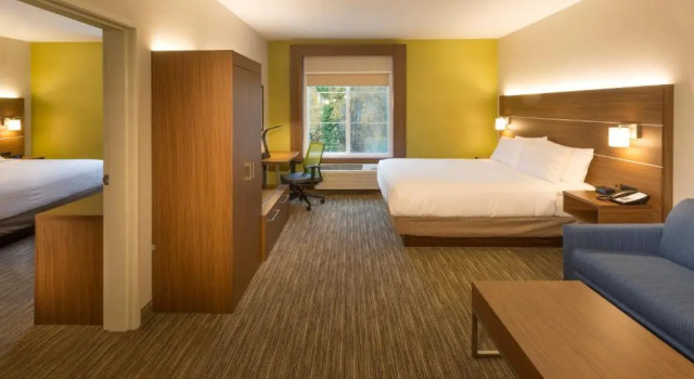 Люкс c 1 комнатой Holiday Inn Express & Suites - Seattle South - Tukwila by IHG