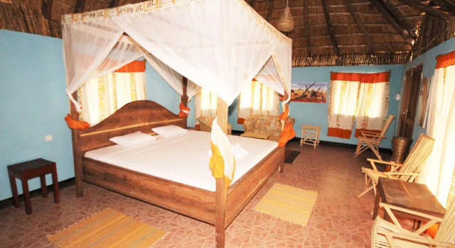Africa Safari Selous, Đặt Nhà nghỉ dưỡng Nhà tranh ở Rufiji, Nhà tranh