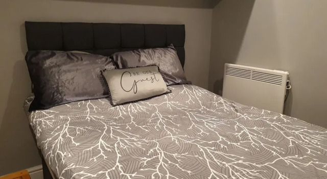 Stunning 1-bed Apartment in Bracknell, Varaa Huoneisto Asunnot kohteessa Merseyside, Huoneisto