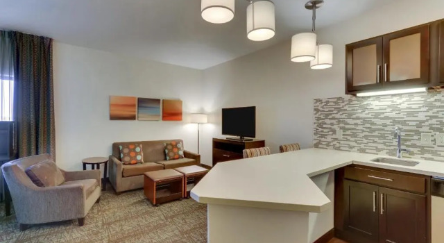 Двухместный люкс c 1 комнатой Staybridge Suites San Angelo by IHG
