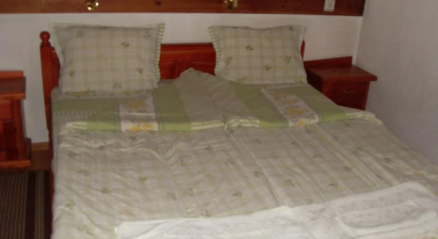 Guest Rooms Kambana