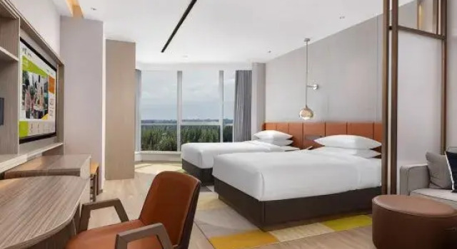 Четырёхместный люкс с видом на реку Home2 Suites by Hilton Kashi City