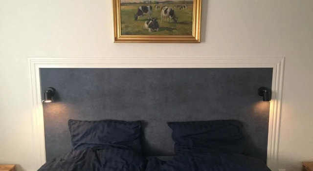 Den gamle Kostald Bed & Breakfast, Book Hotel Hoteller i Holsted med parkering, Parkering