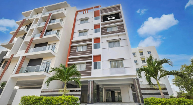 Super OYO Capital O 91547 Srinika Inn, Rezerwuj Hotel Gachibowli 