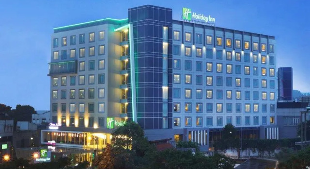 Deluxe Double room Holiday Inn Bandung Pasteur by IHG