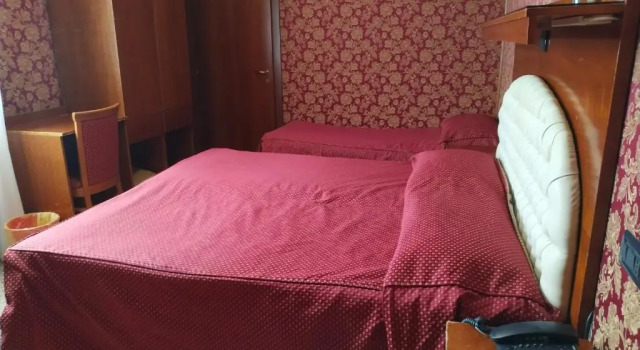 Четырёхместный номер Economy Atlantide Hotel