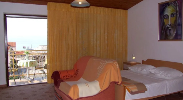 Apartment With 3 Bedrooms in Baška Voda, With Furnished Terrace and Wi