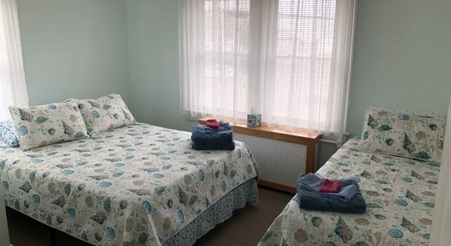 Bay View Bungalow By The Pier 4 Bedroom Home by RedAwning, Book Feriehus Sommerhuse i Virginia, Hytte