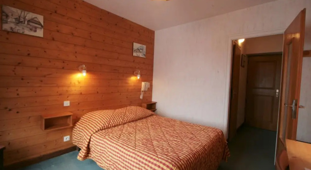 Номер Economy Logis Hotel & Spa Beau-Site