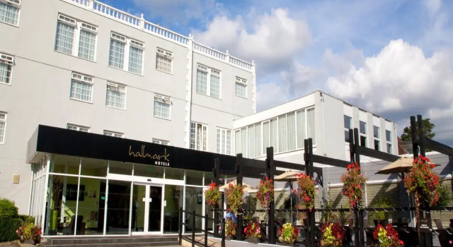 Manchester Airport Stanley Hotel by Belvilla