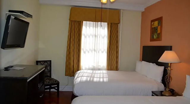 Четырёхместный номер Standard Post Hotel