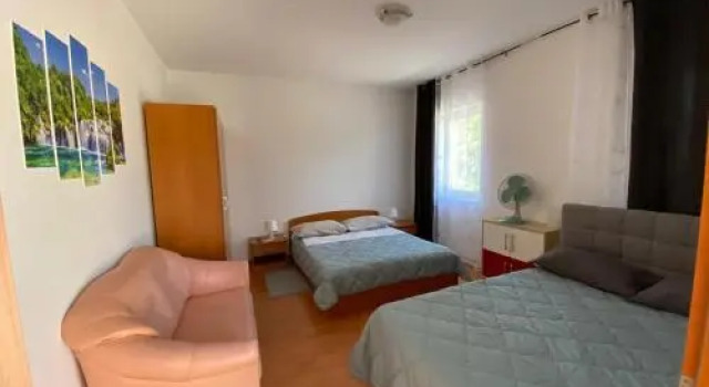 Room Sandra
