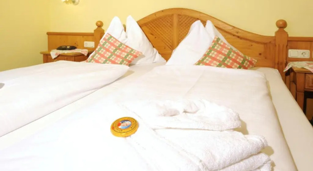 Полулюкс Aparthotel Kristall