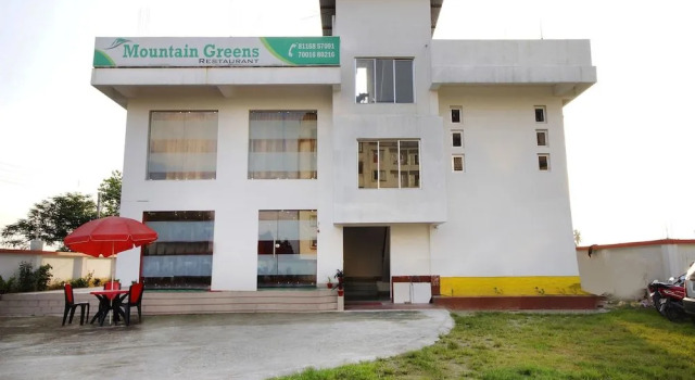 OYO 15636 Mountain Green, Prenota Hotel Siliguri West Bengal