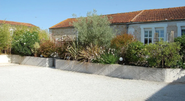 Le Comptoir des Ecoliers, Rezerwuj Hotel Hotele w Charente-Maritime z parkingiem, Parking