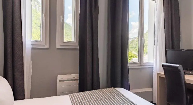 Одноместный номер Standard с балконом Golf Hôtel