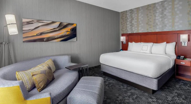 Номер Standard Courtyard by Marriott Pittsburgh Airport