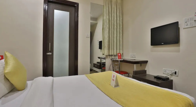 OYO 6949 New Rajdhani Hotel, Забронировать Отель Вадодара штат Гуджарат