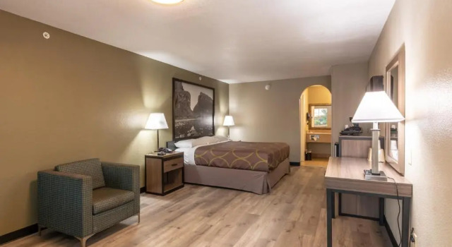 Двухместный номер Super 8 Dallas East Near Fair Park Downtown