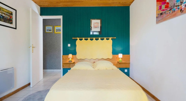 Коттедж Classic с 3 комнатами Serene Holiday Home in Les Salelles with Swimming Pool