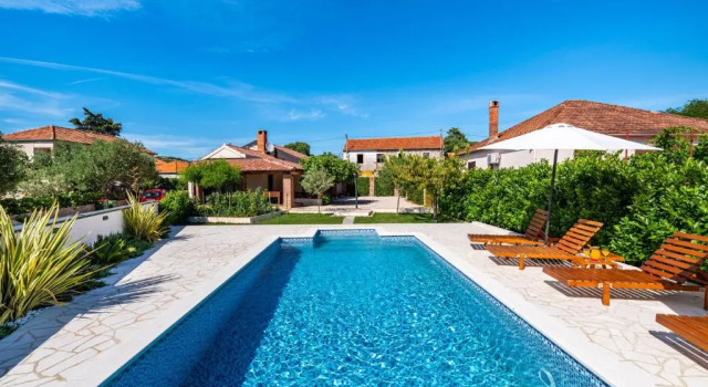 Коттедж Poolincluded Villa Dalmatia
