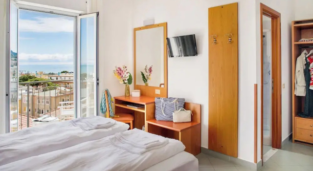 Номер Superior Hotel Tritone