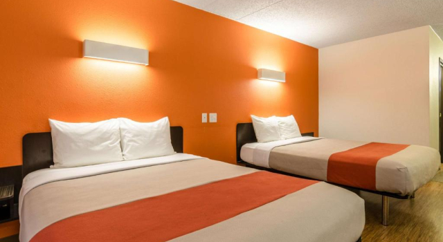 Четырёхместный номер Standard Motel 6-York, NE