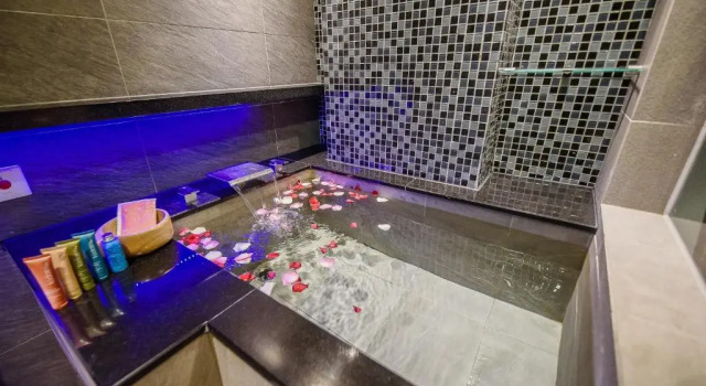 Четырёхместный номер Standard SIX FUKUN HOTEL