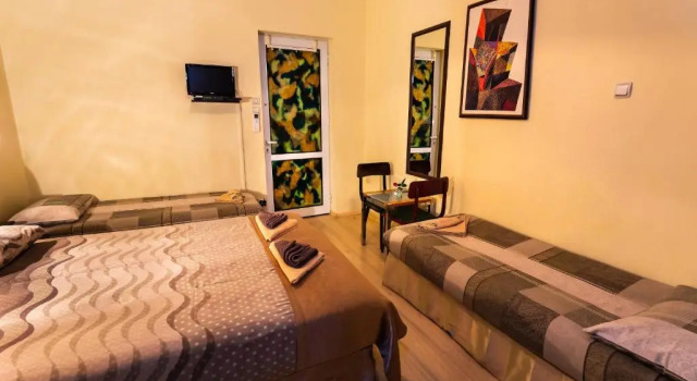 Семейный номер Standard с балконом Residence Art Guest House