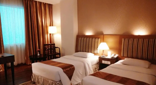 Номер Superior Rocky Plaza Hotel Padang