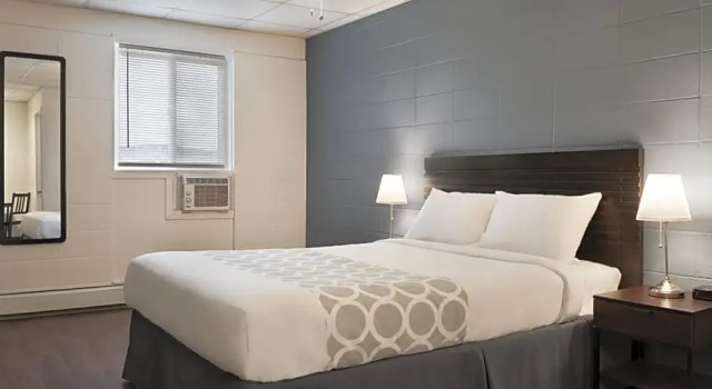 Номер Deluxe Howard Johnson by Wyndham Grande Prairie