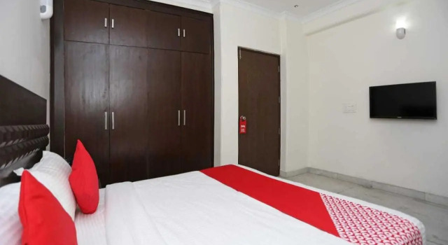 Oyo Flagship 700564 Grand Inn Residency, Varaa Hotelli Faridabad Haryana