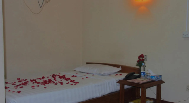 Nice Day Hotel, Book Hotel Mayangone Township 