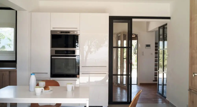 Uxurious Villa in Fréjus With Heated Pool & Panoramic View, 预订 别墅 弗雷瑞斯 Var coast