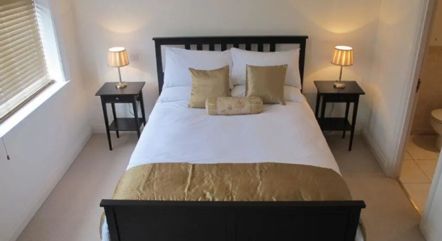 Flat 22 Burlington Mansions