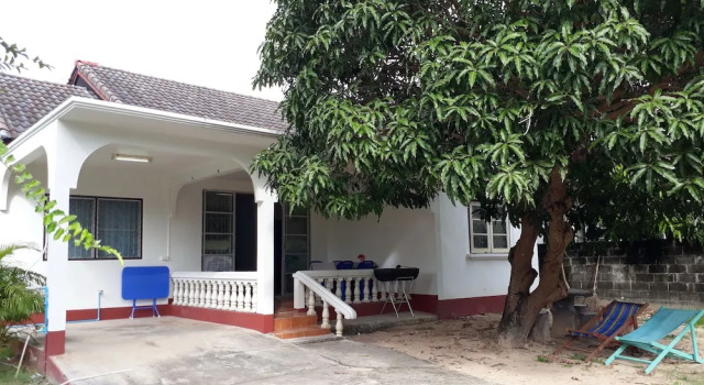 Семейный коттедж с 3 комнатами с балконом Mae Rampung Beach House Pool Villa