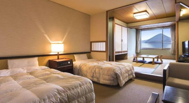 Standard Doppel Zimmer mit Seeblick Toya Kohan Tei